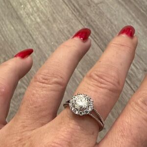Elegant Silver Moissanite 1 ct Ring